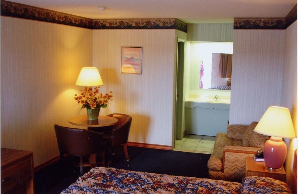Hillcrest Inn & Suites Ozona Quarto foto